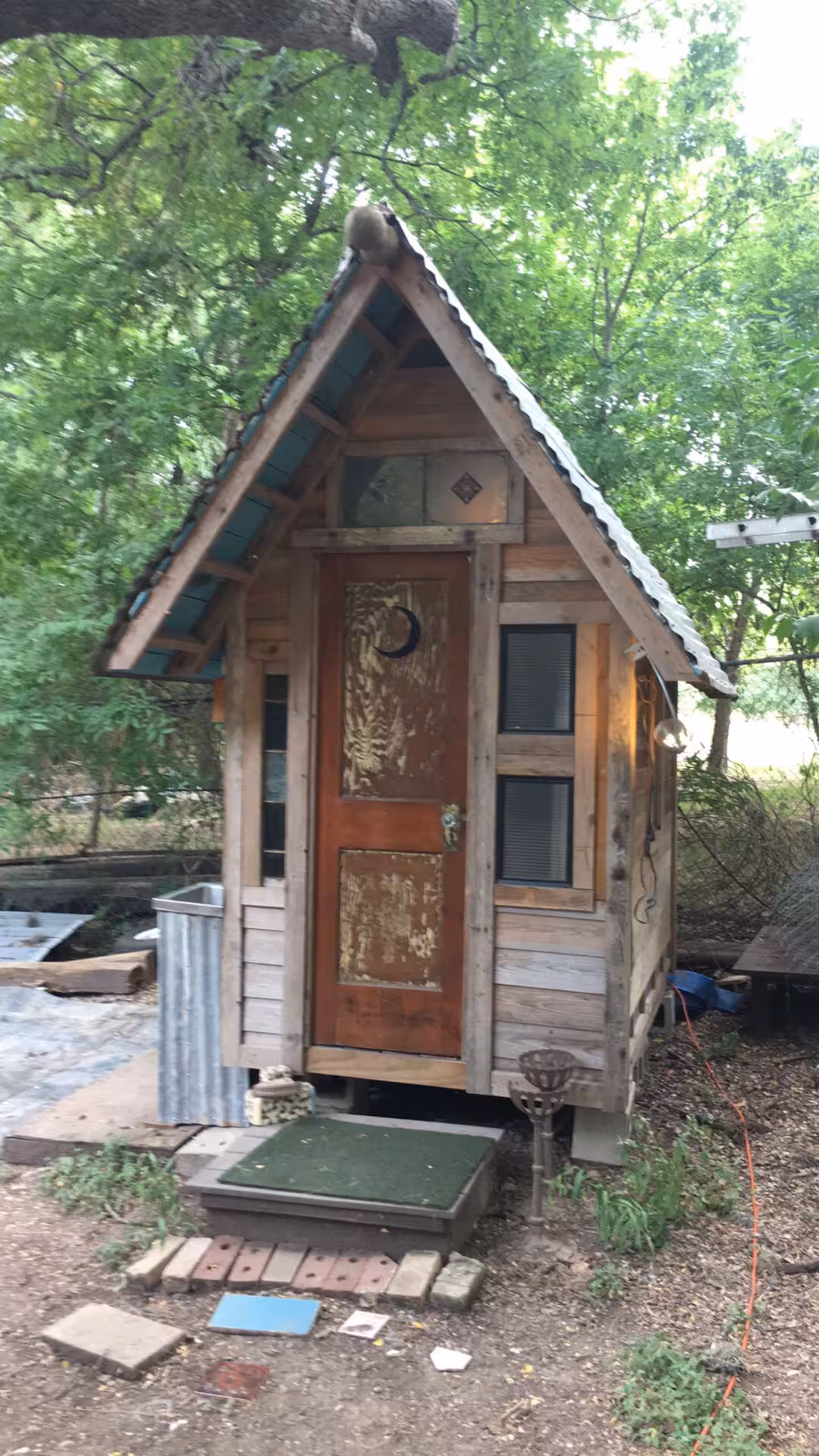 Tiny house